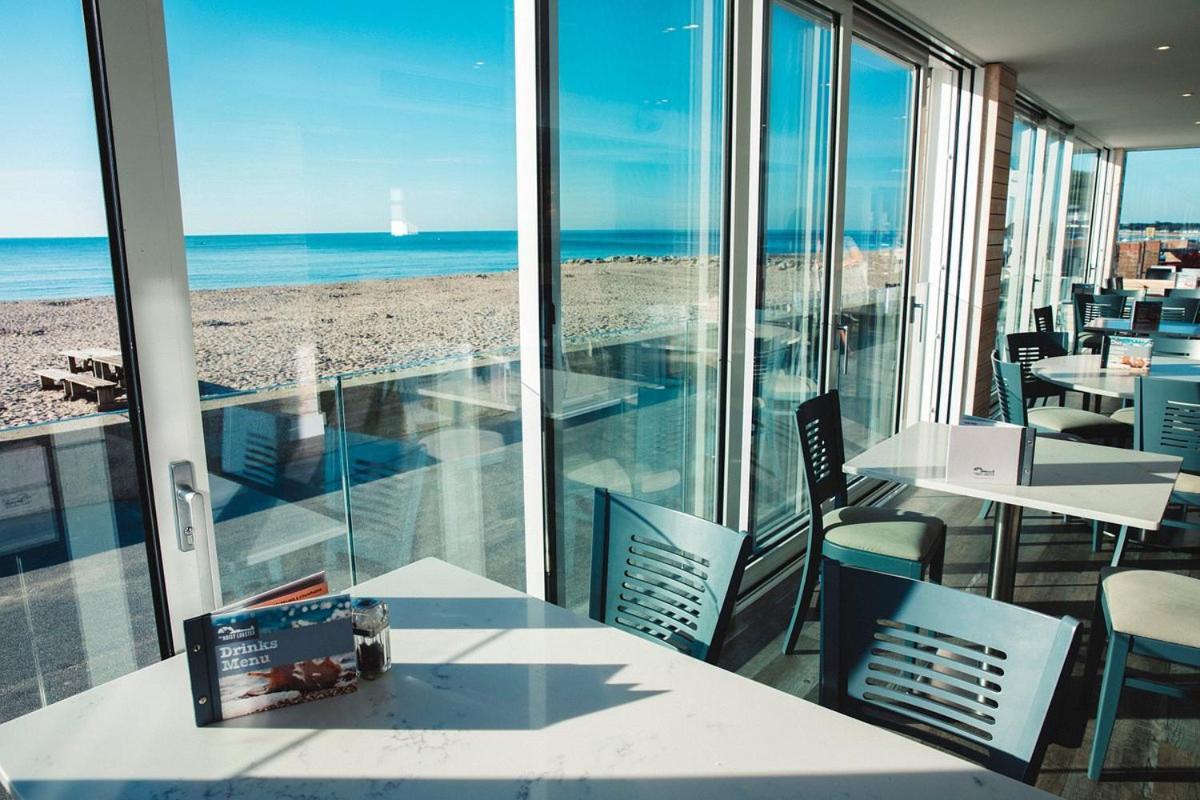 The Firs - Apartment Next To Beach & Forest - Pets Are Free Barton on Sea Exterior foto
