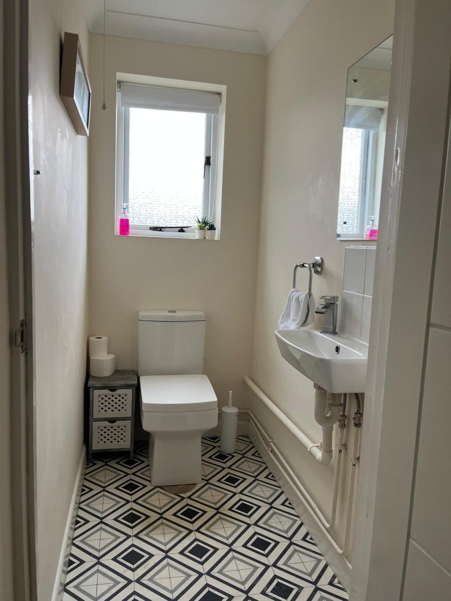 The Firs - Apartment Next To Beach & Forest - Pets Are Free Barton on Sea Exterior foto